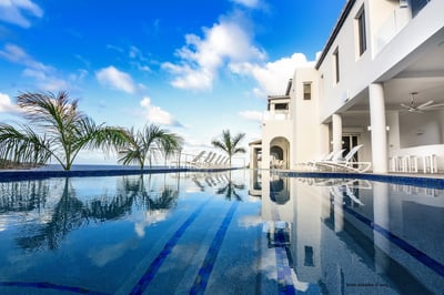 Luxury Villa Photo #5