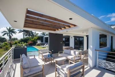 Luxury Villa Photo #11