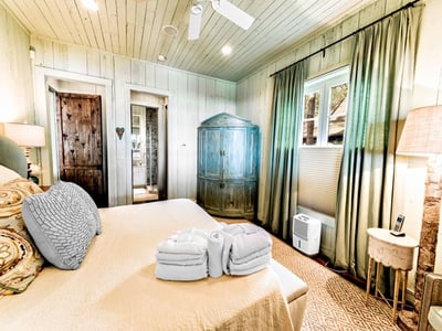 Luxury Villa Photo #36