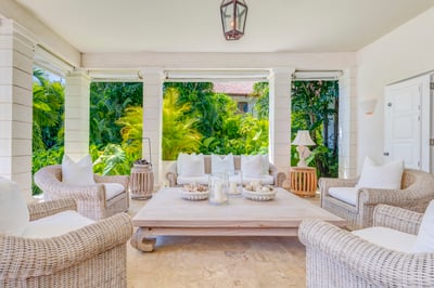 Luxury Villa Photo #22