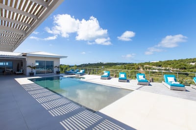 Luxury Villa Photo #6