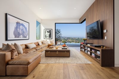 Luxury Villa Photo #16