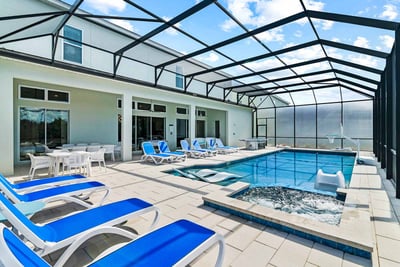 Luxury Villa Photo #2