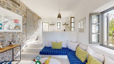 Luxury Villa Photo #35
