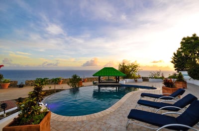 Luxury Villa Photo #6