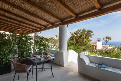 Luxury Villa Photo #7