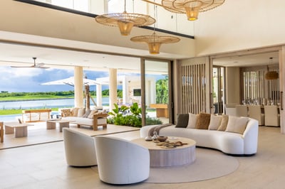 Luxury Villa Photo #16