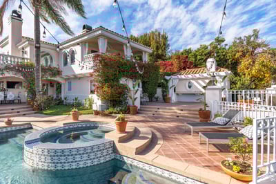 Luxury Villa Photo #3