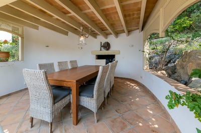 Luxury Villa Photo #23