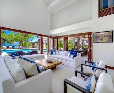 Luxury Villa Photo #23