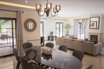 Luxury Villa Photo #13
