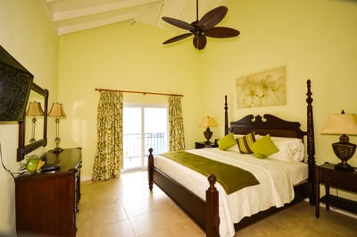 Luxury Villa Photo #50