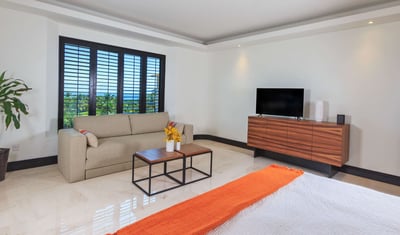Luxury Villa Photo #16