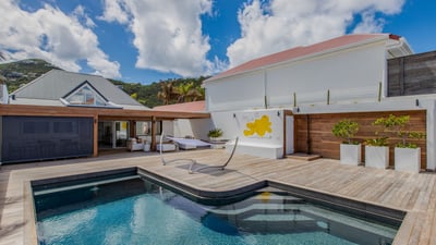 Luxury Villa Photo #3