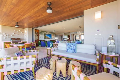 Luxury Villa Photo #11