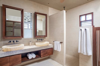 Luxury Villa Photo #26