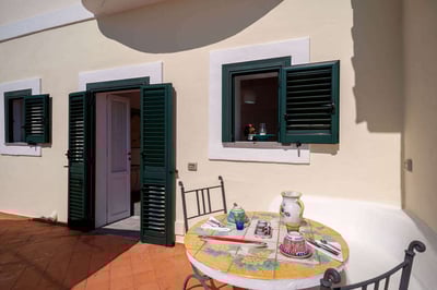 Luxury Villa Photo #15