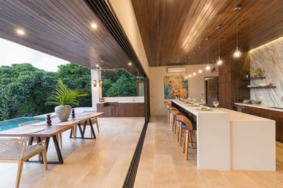 Luxury Villa Photo #9