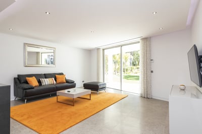 Luxury Villa Photo #18