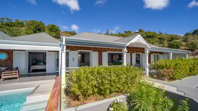 Luxury Villa Photo #4