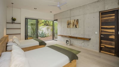 Luxury Villa Photo #57