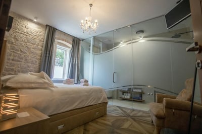 Luxury Villa Photo #28