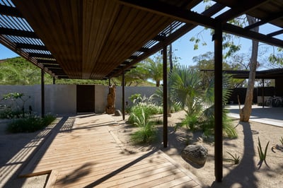 Luxury Villa Photo #4