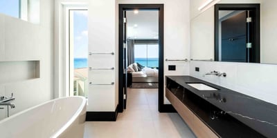 Luxury Villa Photo #15