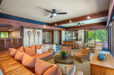 Luxury Villa Photo #17