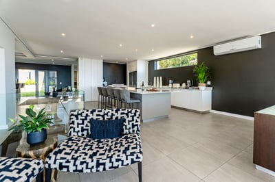 Luxury Villa Photo #33