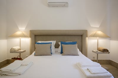 Luxury Villa Photo #37