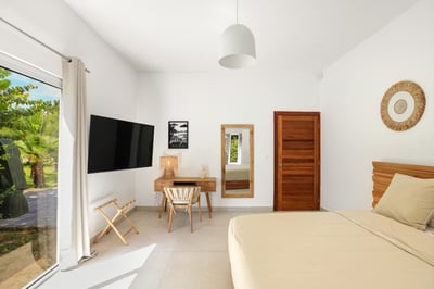 Luxury Villa Photo #48