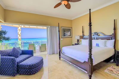 Luxury Villa Photo #7