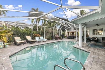 Luxury Villa Photo #2