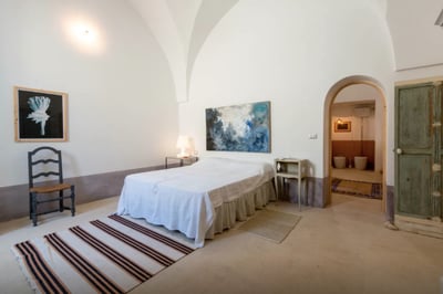 Luxury Villa Photo #23