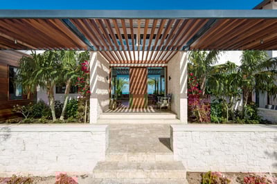 Luxury Villa Photo #7