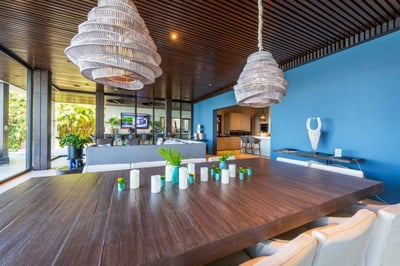 Luxury Villa Photo #18
