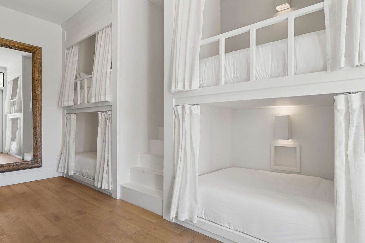 Majestic Mirage Estate