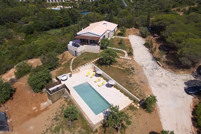 Luxury Villa Photo #3