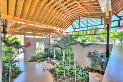 Luxury Villa Photo #30