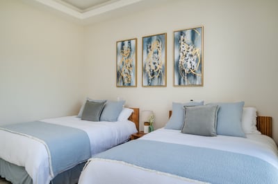 Suite 4 (Main House): 2 Queen Beds