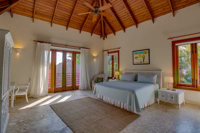 Luxury Villa Photo #41
