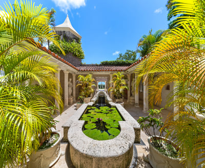 Luxury Villa Photo #31