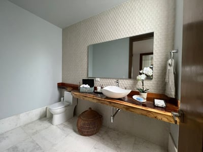 Luxury Villa Photo #16