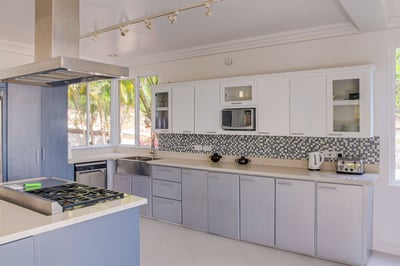 Luxury Villa Photo #22