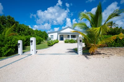 Luxury Villa Photo #2
