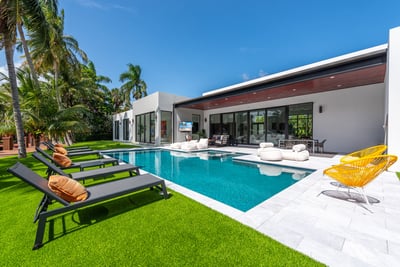 Luxury Villa Photo #4