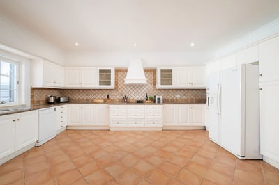 Luxury Villa Photo #8