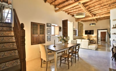 Luxury Villa Photo #12