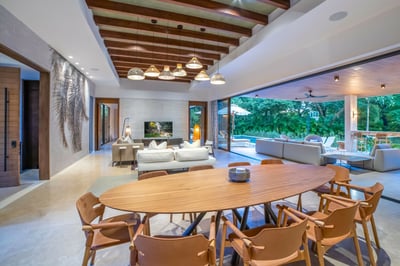 Luxury Villa Photo #13